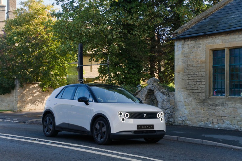 Firefly от NIO запускает производство RHD, расширяя глобальный охват 