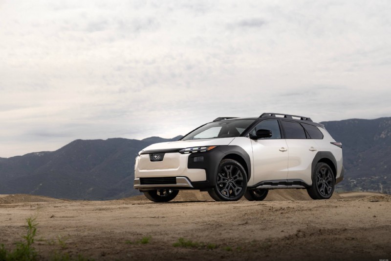 Subaru Trailseeker против Toyota bZ Woodland:какая платформа лучше по внедорожным характеристикам? 