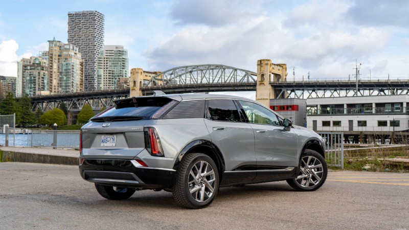 Обзор Cadillac Optiq 2026 года:роскошный компактный электромобиль, сочетающий стиль, комфорт и передовые технологии 