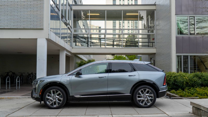 Обзор Cadillac Optiq 2026 года:роскошный компактный электромобиль, сочетающий стиль, комфорт и передовые технологии 