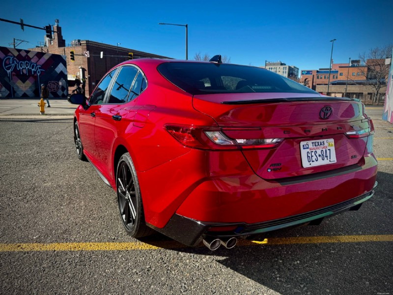 Toyota Camry Nightshade 2026 года:семейный седан Premier