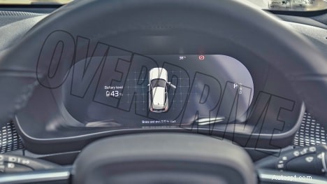 Стандартный интерьер Volvo XC40 Recharge 2022 года — дизайн и функции премиум-класса 