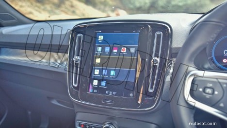 Стандартный интерьер Volvo XC40 Recharge 2022 года — дизайн и функции премиум-класса 