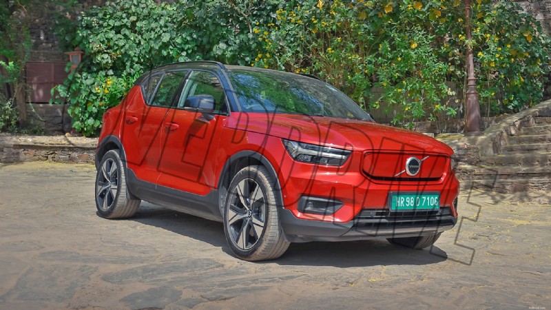 Volvo XC40 Recharge Standard 2022 года — обзор внешнего вида 