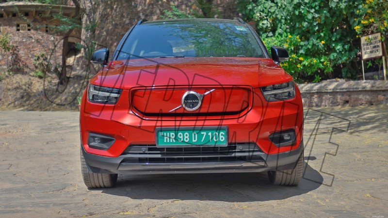 Volvo XC40 Recharge Standard 2022 года — обзор внешнего вида 