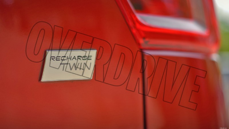Volvo XC40 Recharge Standard 2022 года — обзор внешнего вида 