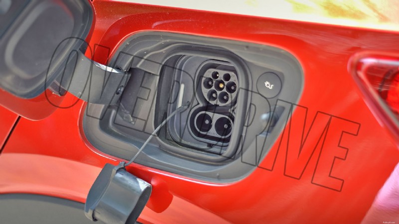 Volvo XC40 Recharge Standard 2022 года — обзор внешнего вида 