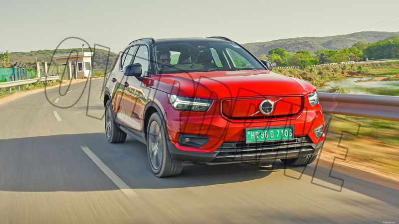 Volvo XC40 Recharge Standard 2022 года — обзор внешнего вида 