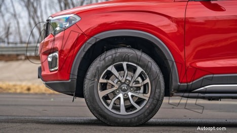 Mahindra Scorpio-N 2022 Z8L Бензин — 6-ступенчатая механическая коробка передач, элегантный внешний вид 