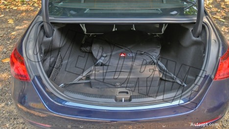 Интерьер Mercedes‑Benz C‑Class C200 2022 года — роскошь, комфорт и ультрасовременный дизайн 