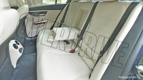 Интерьер Mercedes‑Benz C‑Class C200 2022 года — роскошь, комфорт и ультрасовременный дизайн 