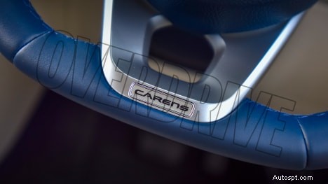 Kia Carens Luxury Plus 2022 года — 7-местный, двигатель 1,5 л, салон с 6-ступенчатой автоматической коробкой передач 