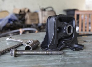 Как устранить неисправность подушки двигателя MINI:экспертное руководство по ремонту 