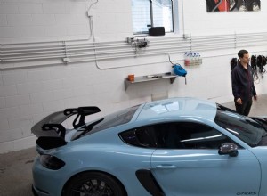 Почувствуйте превосходство Porsche:присоединяйтесь к Американскому клубу Porsche в Q Car Care 9 июня. 