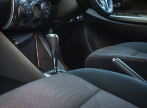 Быстрые и простые способы удаления песка из автомобиля 