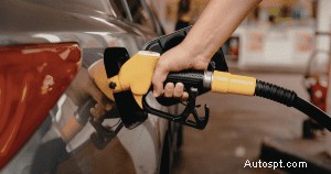 Почему в машине пахнет бензином при включенном печке? Как безопасно диагностировать и устранить проблему