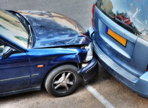 10 основных шагов, которые следует предпринять после автомобильной аварии 