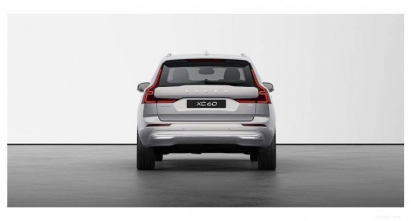 Volvo XC60 Recharge Plug-In Hybrid – полное руководство для покупателя внедорожника в Великобритании 