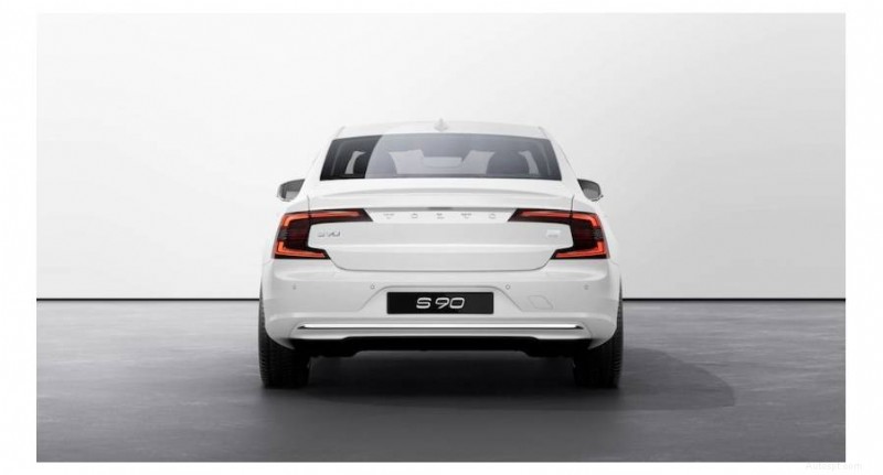 Гибридный гибрид Volvo S90 Recharge:Руководство для владельцев электрического седана премиум-класса в Великобритании 