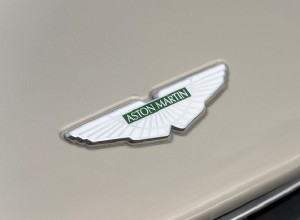 Раскрытие происхождения знаковых автомобильных брендов 