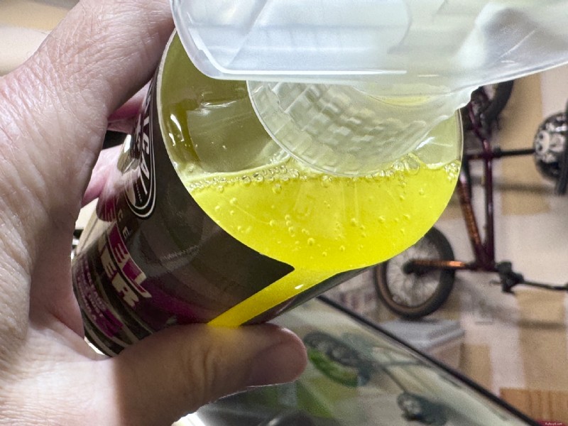 Полотенце и двустороннее чистящее средство для колес Chemical Guys Megalodon:экспертный обзор и результаты 