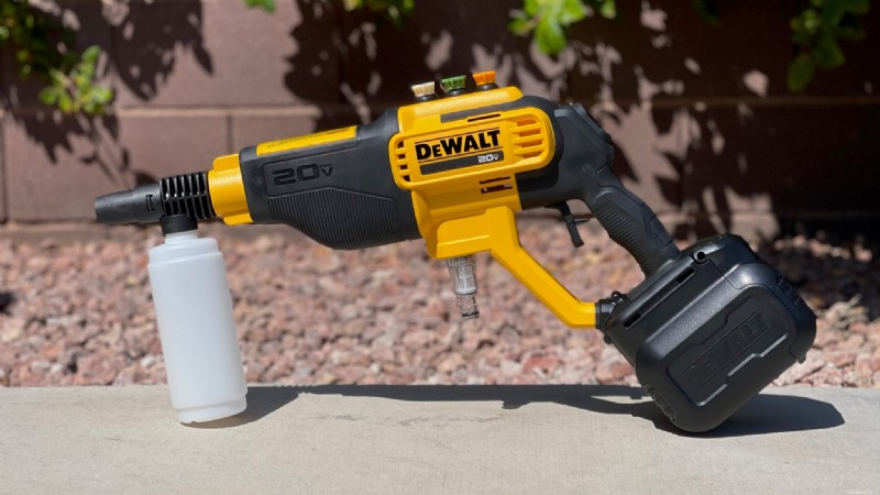 Обзор беспроводного электроочистителя DeWalt 20V MAX:давление 550 фунтов на квадратный дюйм для безупречной очистки 