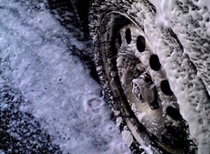 Зимняя мойка автомобиля:защитим автомобиль и обеспечим безопасность 